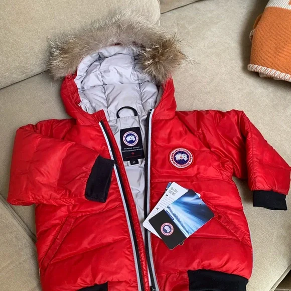 Canada Goose Baby down with fur - Picture 8 of 8